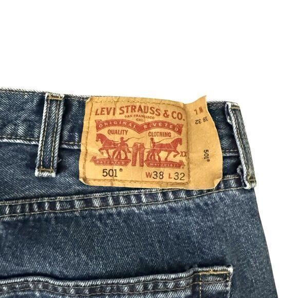 LEVIS 501 Jeans Men’s 38x32 Actual Inseam 31” Straight Leg‎ Button Fly Blue - Picture 3 of 3